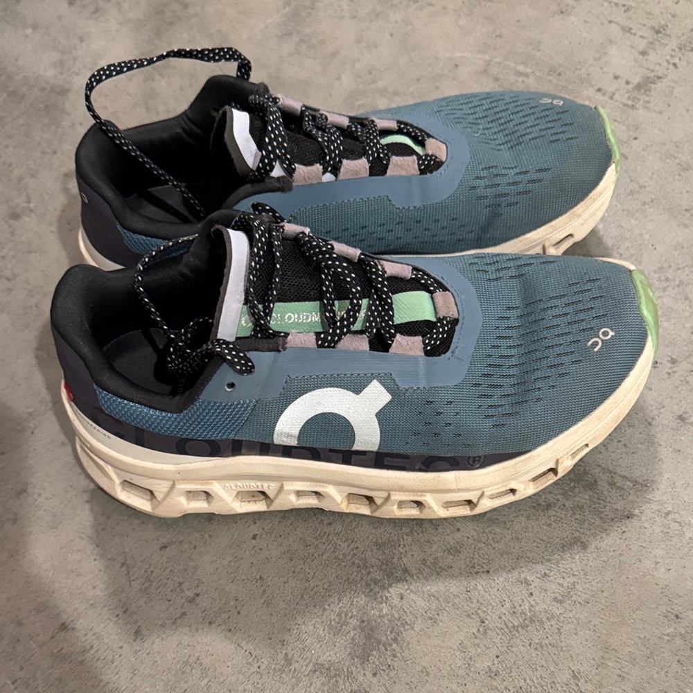 On Running Teal and Mint Athletic Shoes